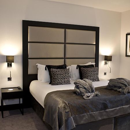 The Lodge At Kingswood Epsom Ruang foto