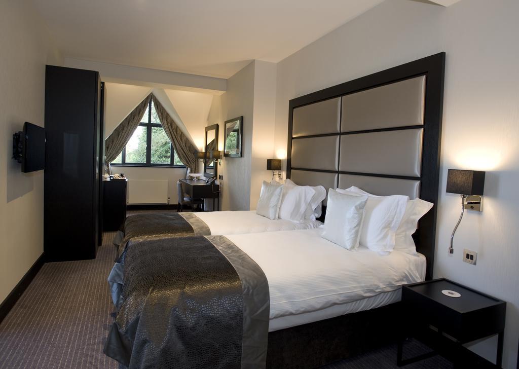 The Lodge At Kingswood Epsom Ruang foto