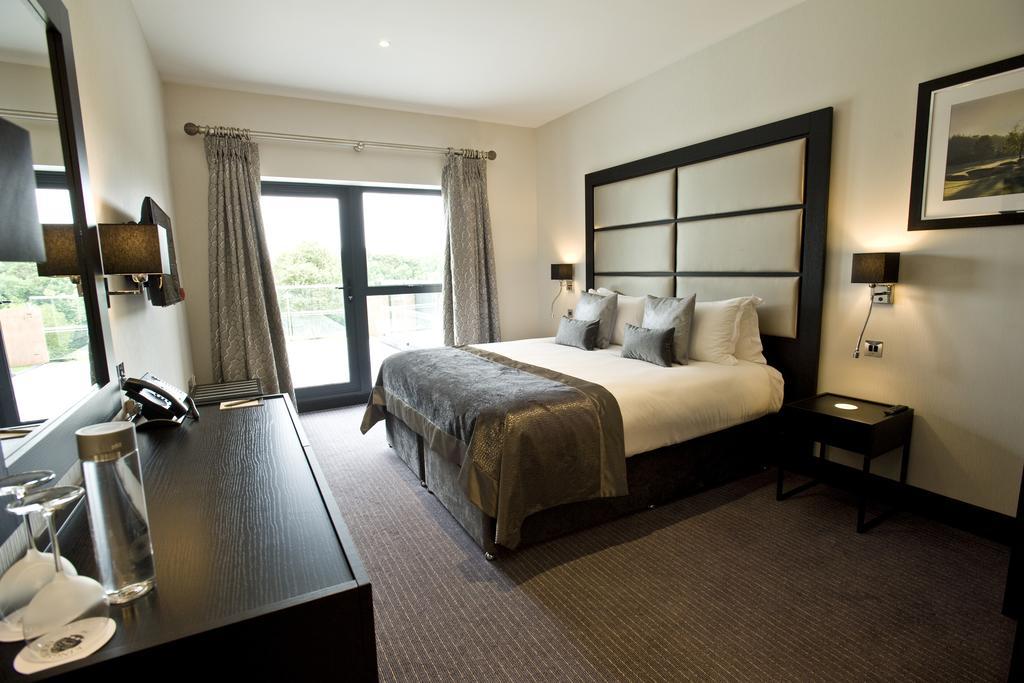 The Lodge At Kingswood Epsom Ruang foto